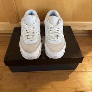 Women's White Sneakers